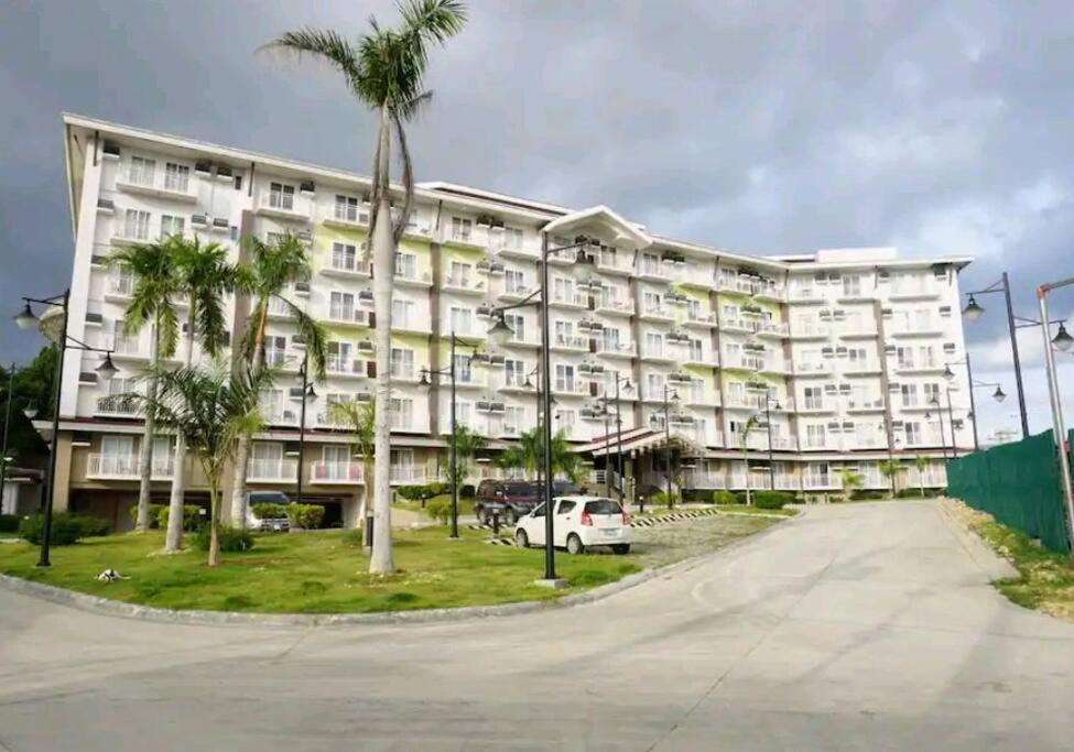 The Nearest Studio From Mactanairport With Disney+ Lapu-Lapu City Exterior foto